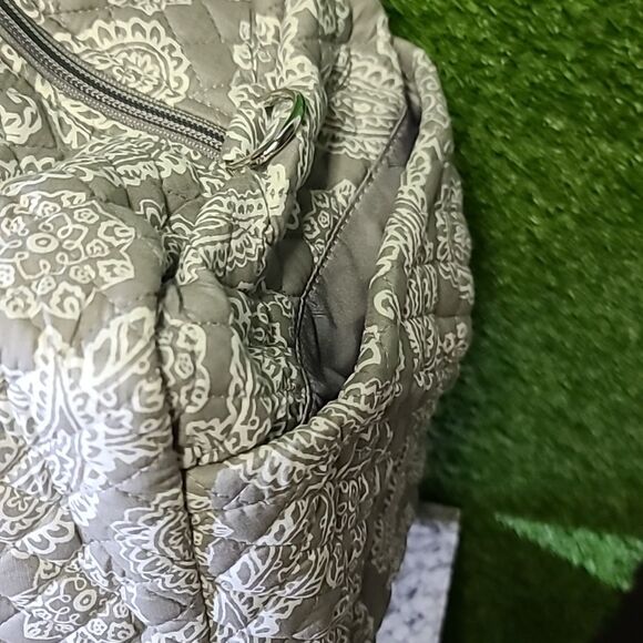 NWT Vera Bradley Cotton Collegiate Large Travel Duffle Bag - Grey/White - Picture 8 of 12